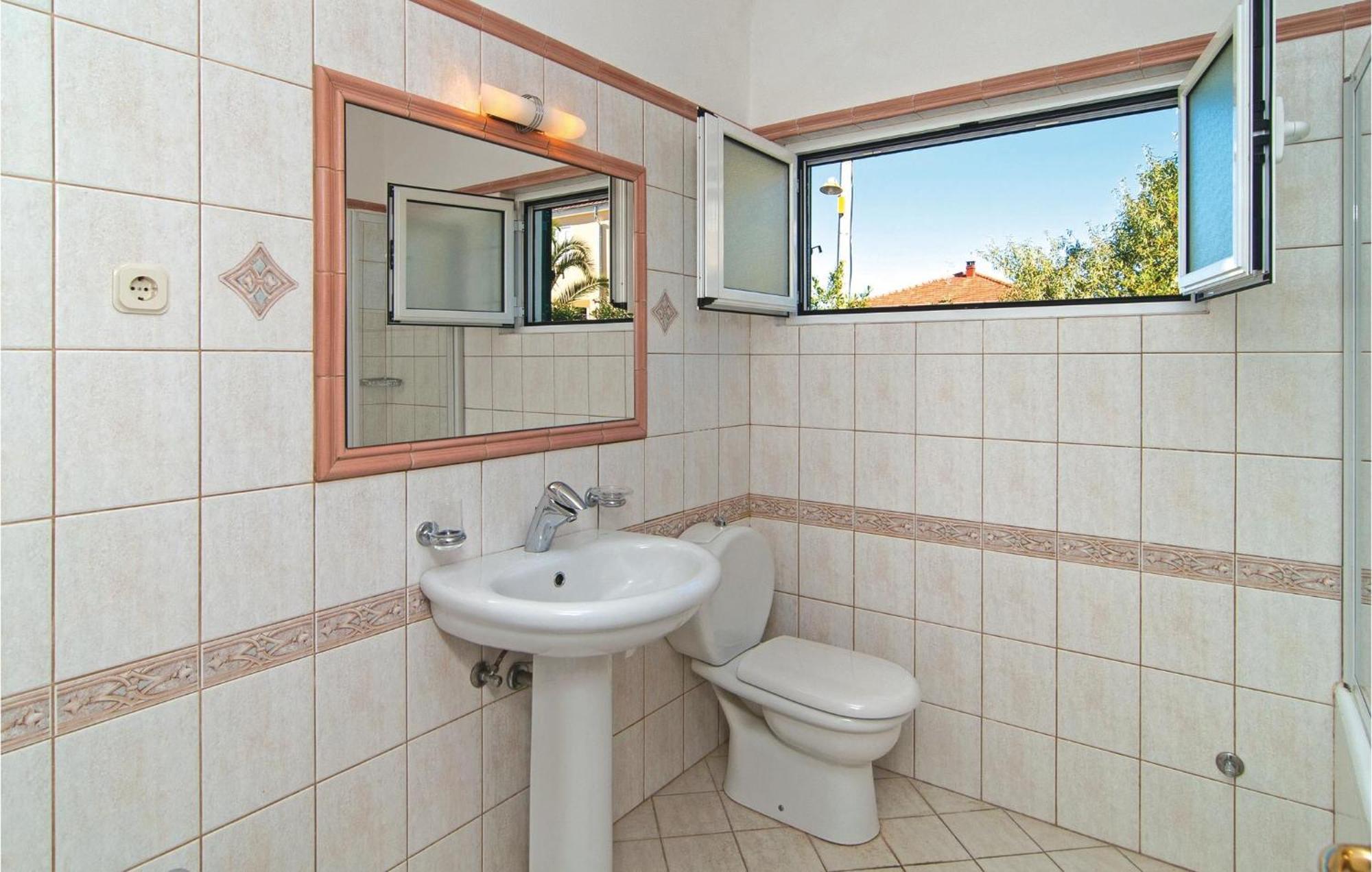 3 Bedroom Cozy Home In סופטאר מראה חיצוני תמונה